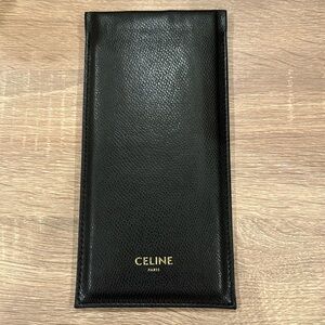 CELINE Magnetic Squeeze Top Sunglasses Case